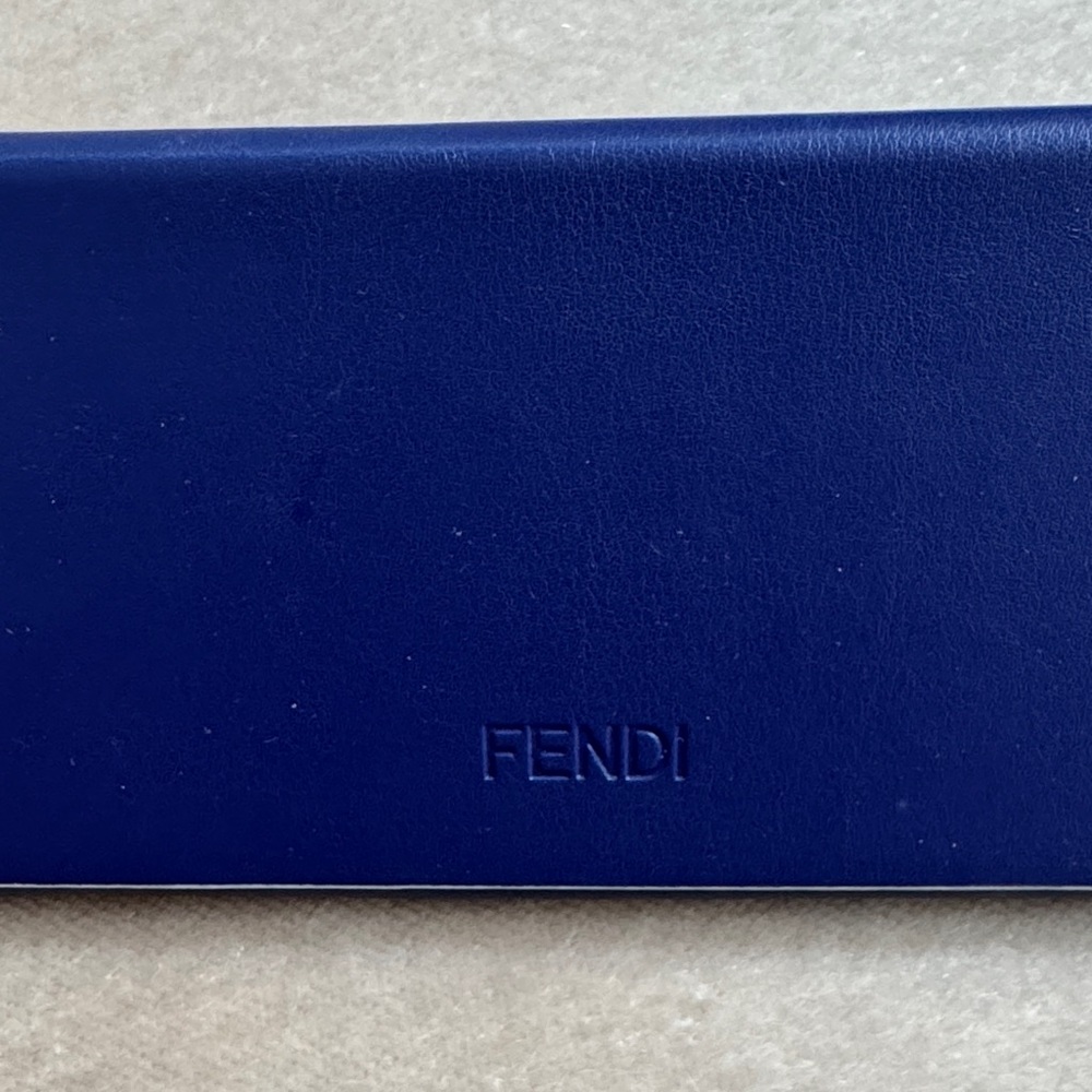 FENDI Round Cat-Eye Rim Sunglasses – Made in Italy ✨ - Picture 5 of 16